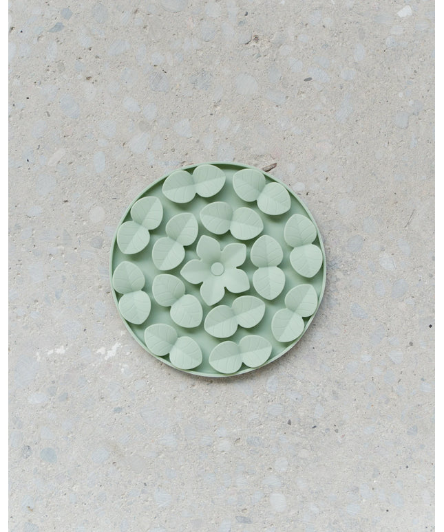 dexypaws® “Hide + Seek” Sage Green Circle Enrichment Snuffle Mat