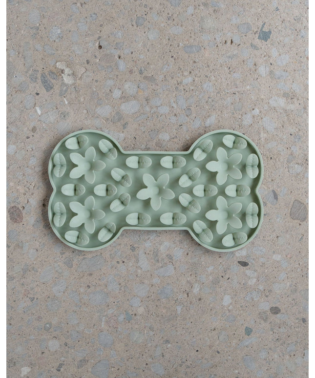 dexypaws® “Hide + Seek” Sage Green Dog Bone Enrichment Snuffle Mat