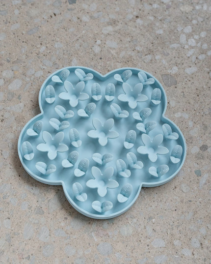 dexypaws® “Hide + Seek” Blue Flower Enrichment Snuffle Mat