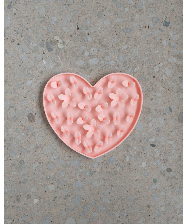 dexypaws® “Hide + Seek” Blush Pink Heart Enrichment Snuffle Mat