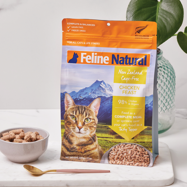 Feline Natural Chicken Feast Freeze-Dried Cat Food 320g