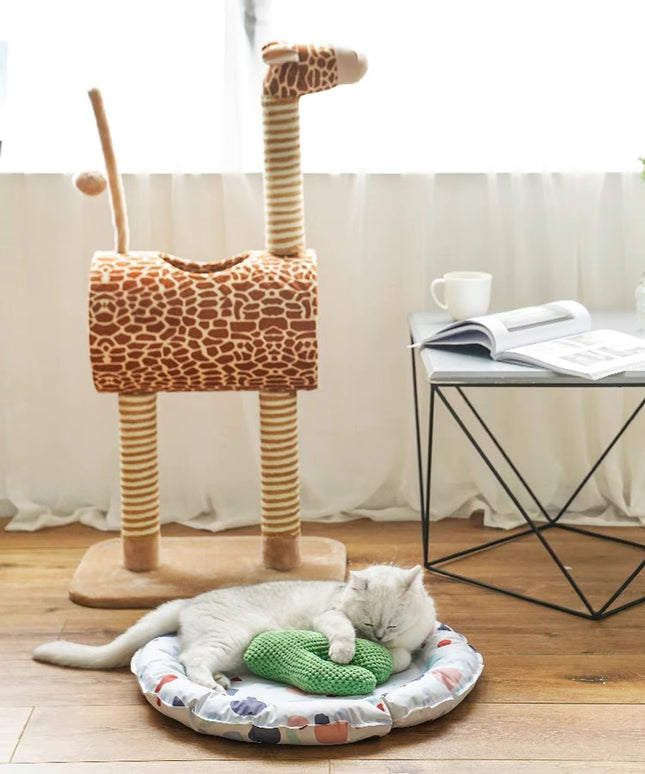 ZeZe Giraffe Cat Tree