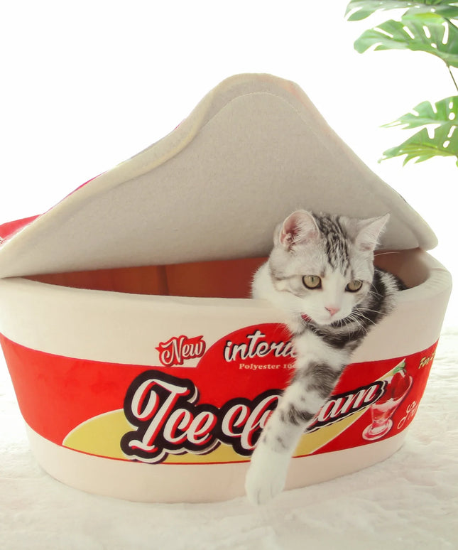 Kashima Strawberry Ice Cream Shaped Pet Bed