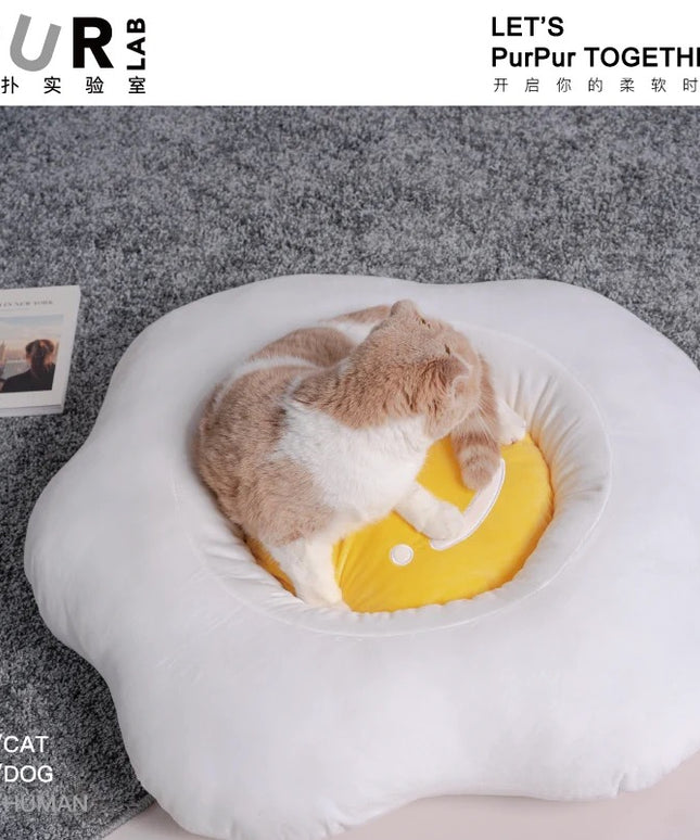 PurLab Egg Shaped Pet Bed & Mask